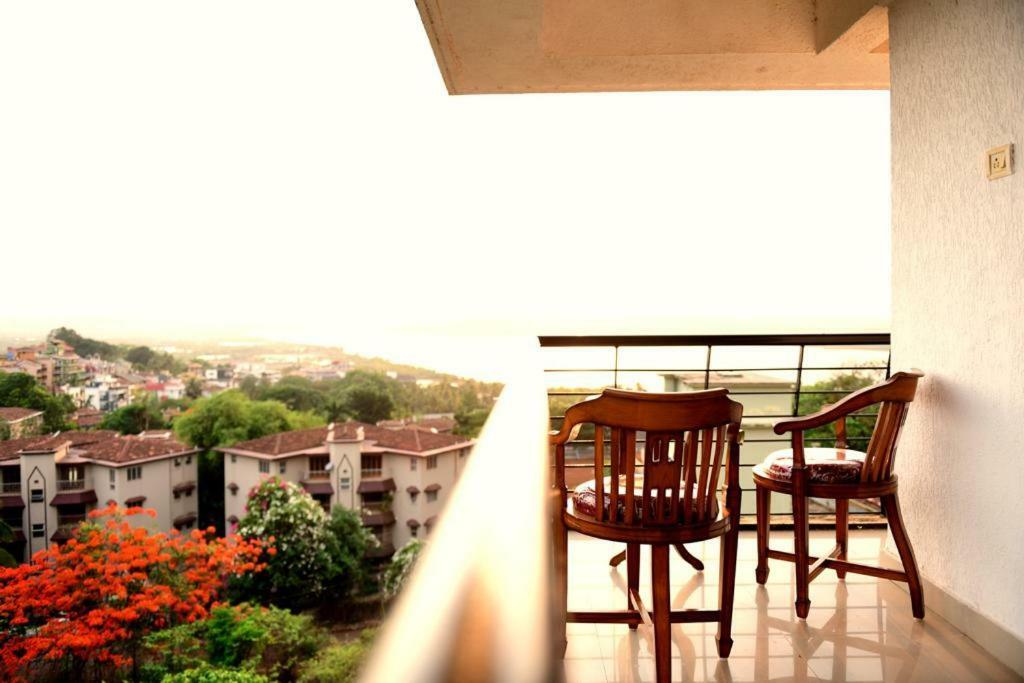 3 Bhk Apartment With River View Pangim Exterior foto